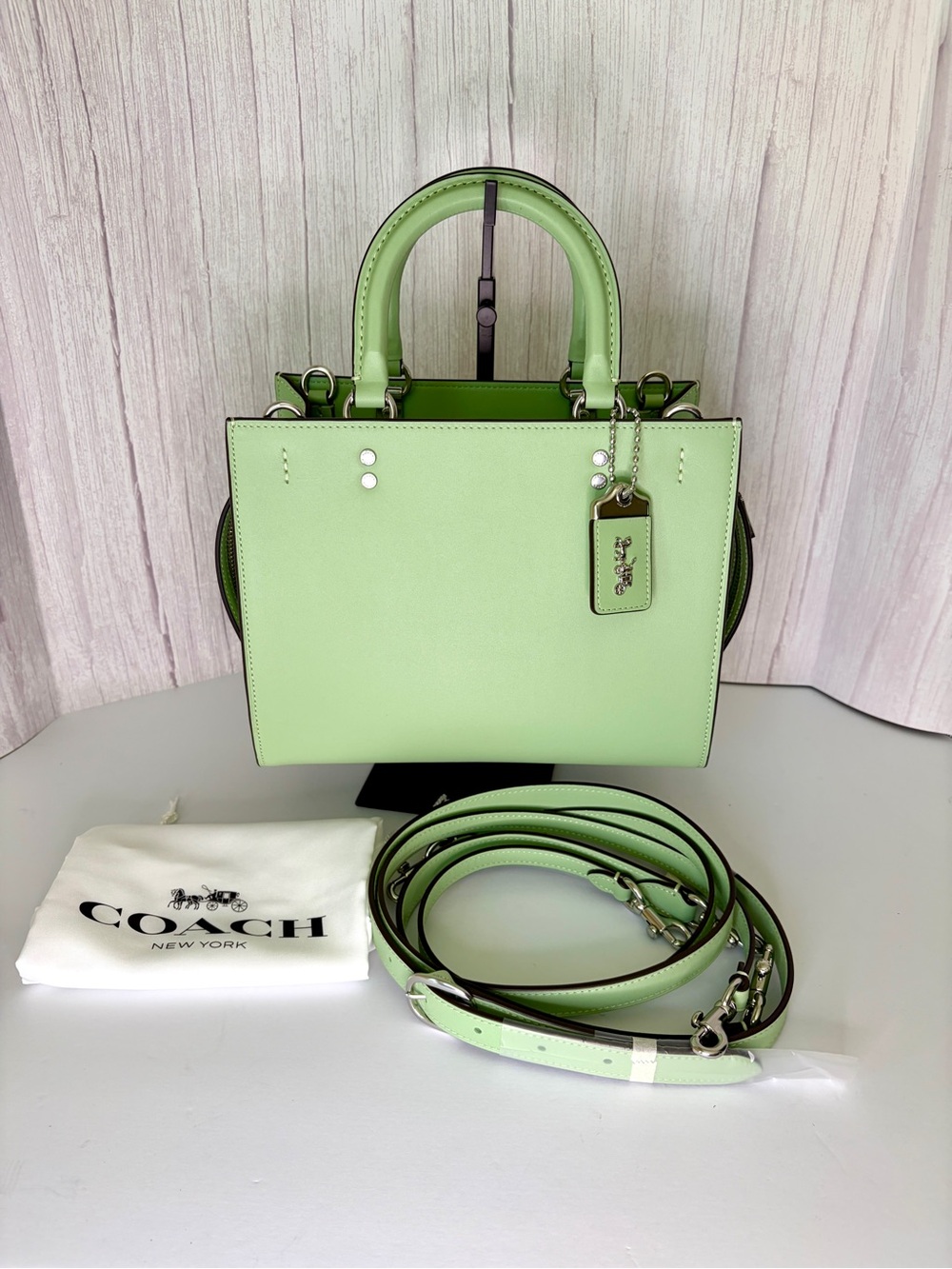 Coach Rogue 25 NWT